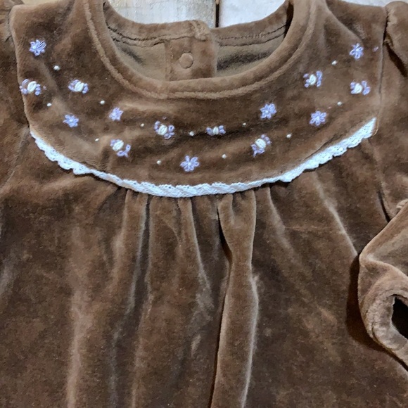 Janie and jack brown velour romper - Picture 2 of 6